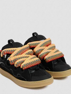 Sneaker a marciapiede in pelle scamosciata