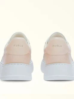 Sneaker allacciata