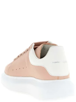 Sneaker Larry