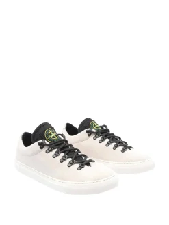 Sneaker logo