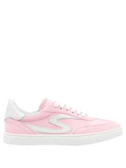 Sneaker runaround