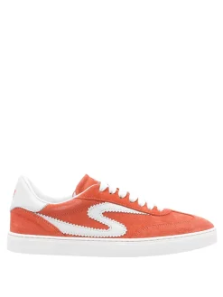 Sneaker runaround