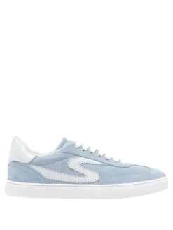 Sneaker runaround