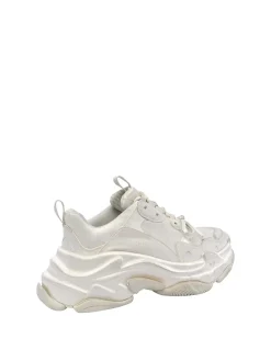 Sneaker triple
