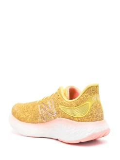 Sneakers stringate in schiuma fresca
