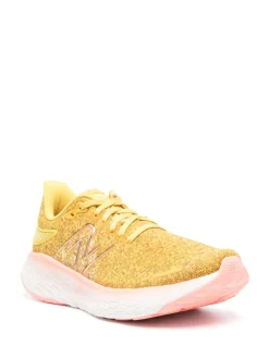 Sneakers stringate in schiuma fresca