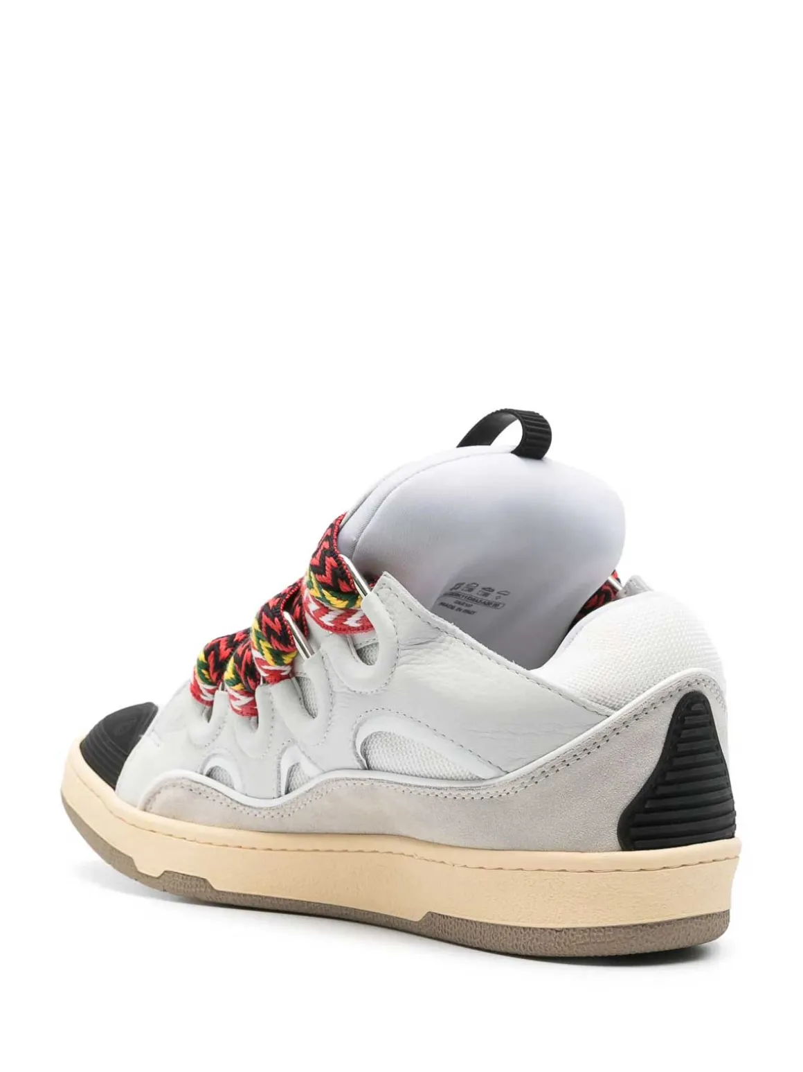 Sneakers Curb