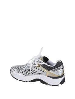 Sneakers logate