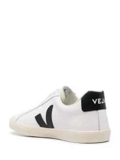 Sneakers logate