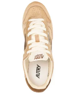 Sneakers s