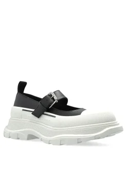 Sneakers s