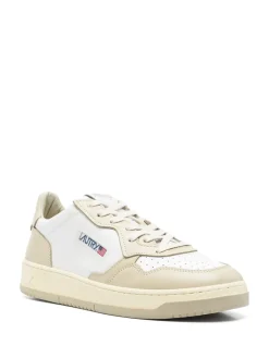 Sneakers s