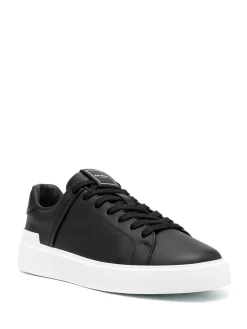 Sneakers s