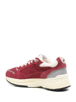 Sneakers s