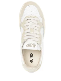 Sneakers s
