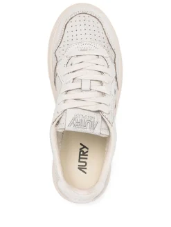 Sneakers s