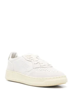 Sneakers s