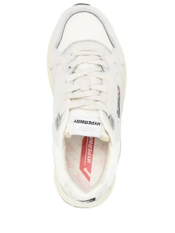 Sneakers s