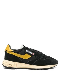 Sneakers s