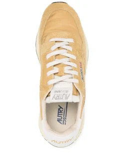 Sneakers s