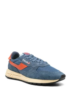 Sneakers s