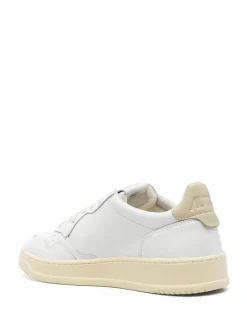 Sneakers s