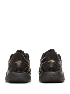 Sneakers s