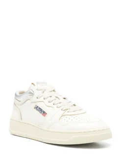 Sneakers s