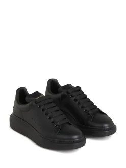 Sneakers s