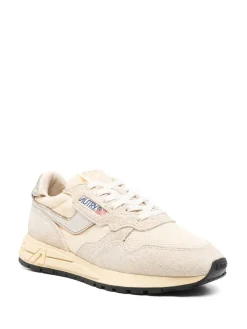 Sneakers s