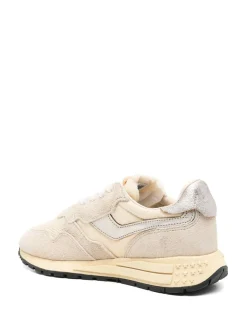 Sneakers s