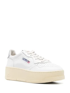 Sneakers s