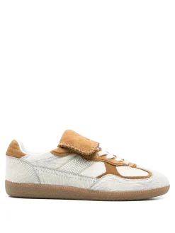 Sneakers s