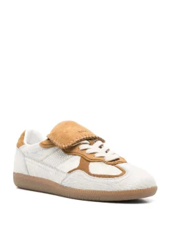 Sneakers s