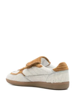 Sneakers s