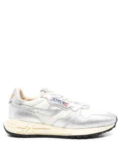 Sneakers s