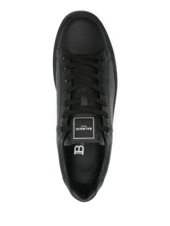 Sneakers s