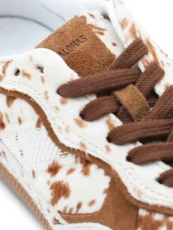 Sneakers s