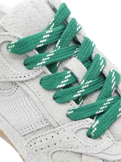 Sneakers s