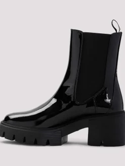 Soho Chelsea Boots