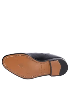 Stringate in pelle