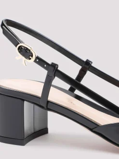 Tokio Slingback