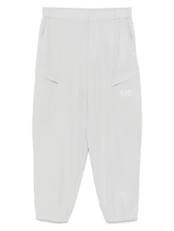 Trackpants logo