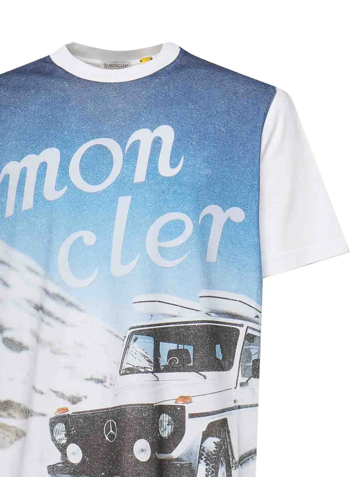 T-shirt con stampa frontale