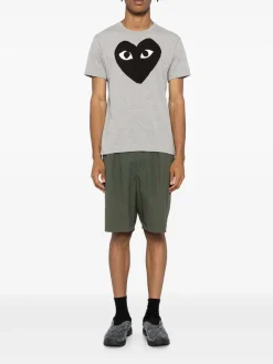 T-shirt di cotone del cuore nero