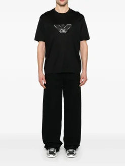 T-shirt logo