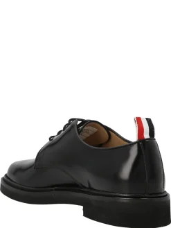 Uniforme scarpe stringate