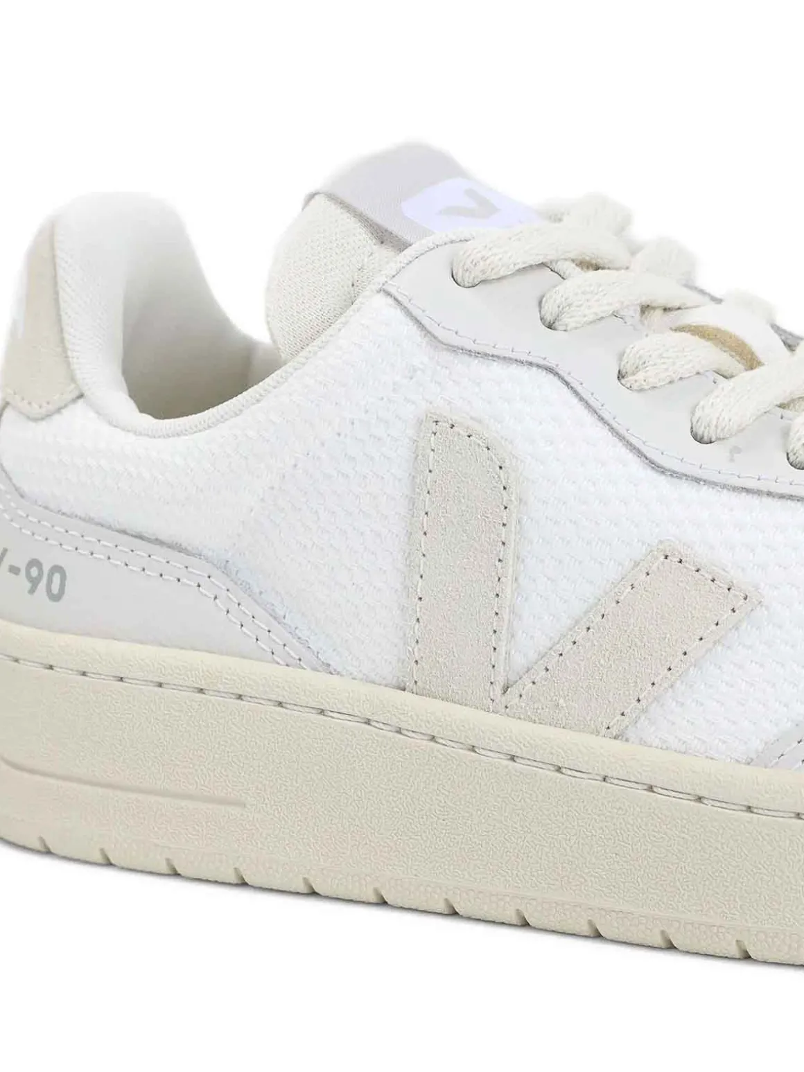 V 90 B MESH