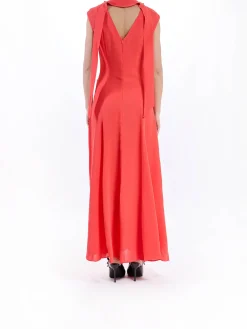 Vestito di occasione arruffato