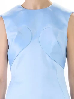 Vestito di raso cucito